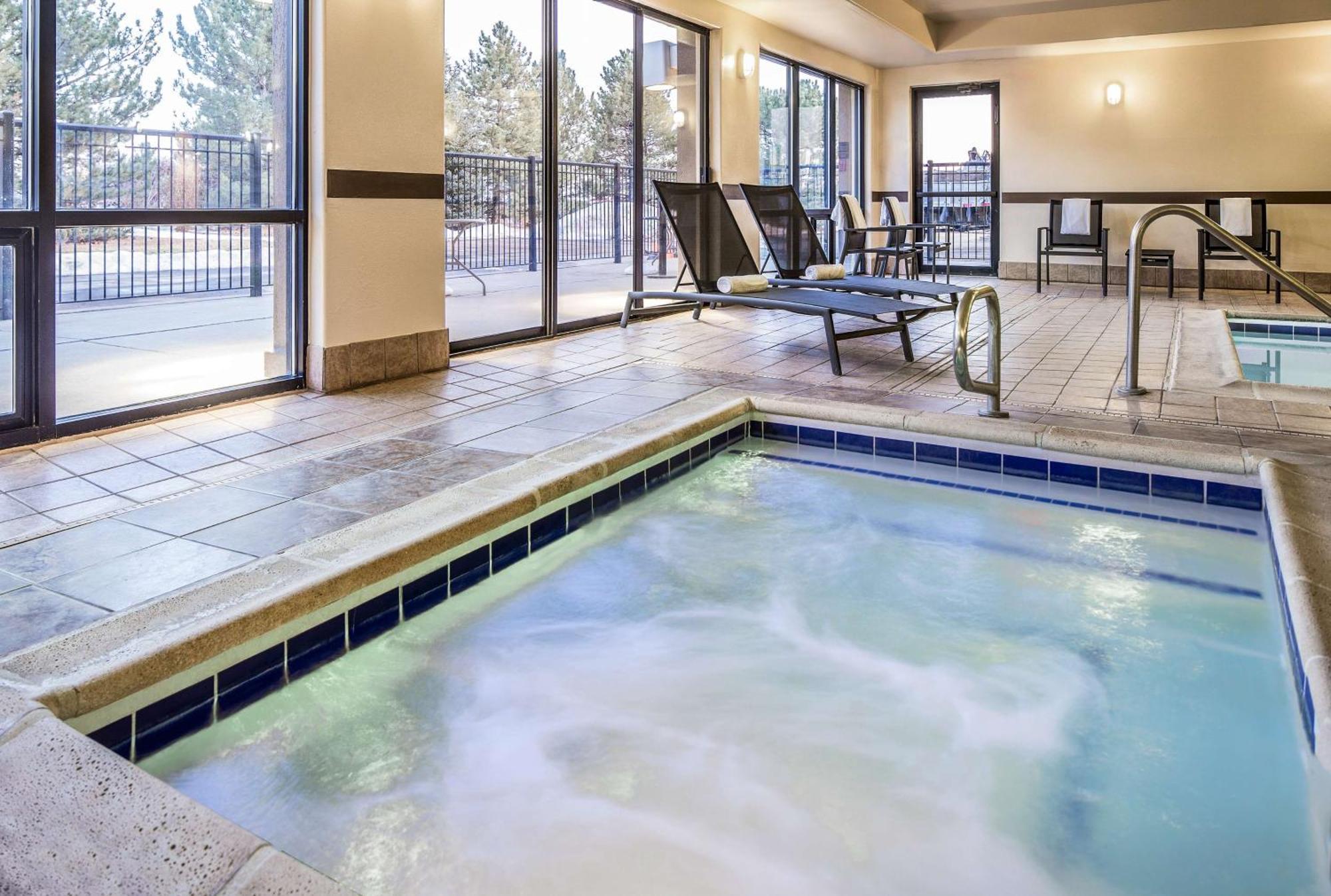 Hampton Inn Boulder/Louisville Bagian luar foto